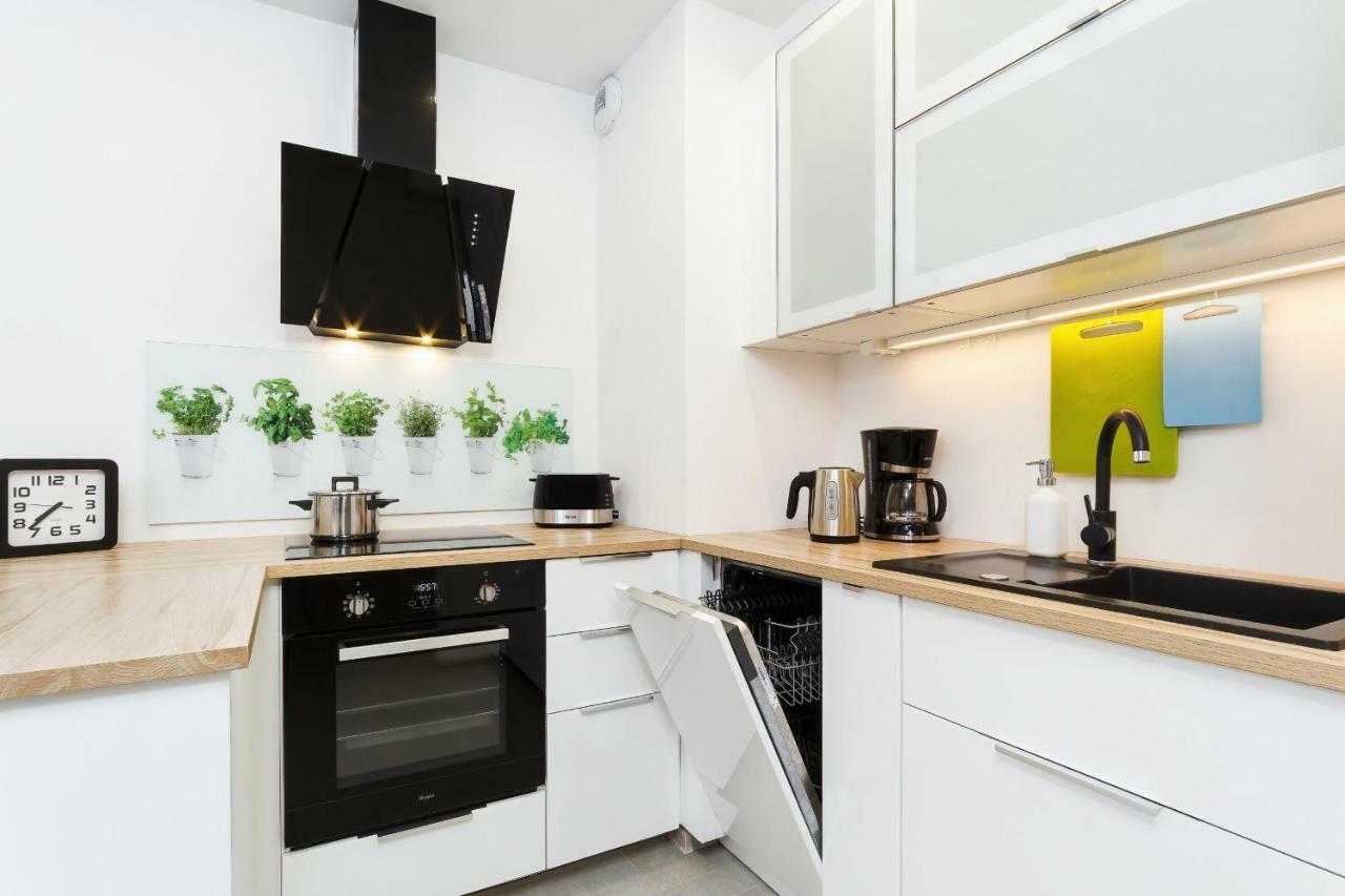Apartments Claro II By Noclegi Renters Cracovia Exterior foto